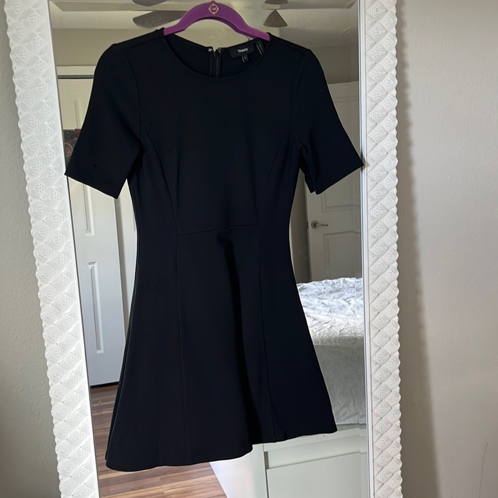Theory sz 0 short black dress